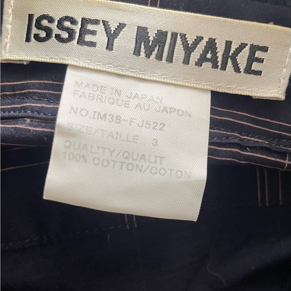 Issey Miyake Ruffled Statement Top - Picture 4 of 8